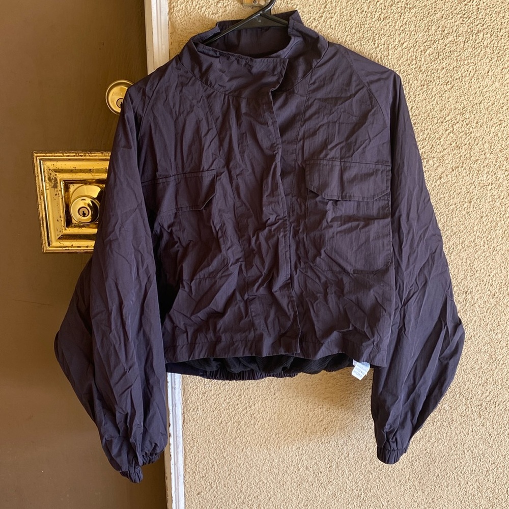 WOMENS BLACK CROP BUTTON UP CASUAL JACKET FOREVER 21🖤🧥